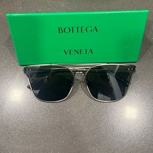 Bottega veneta sunglasses nwt